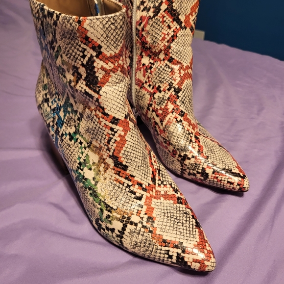 Women's boots - Picture 3 of 4